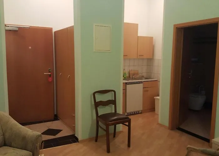 In Der Friedrich Ebert Strasse 90 Sportforum Лейпциг